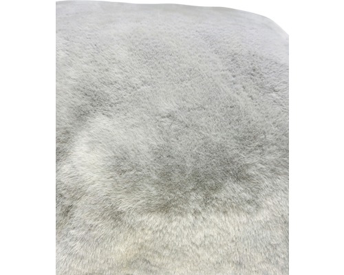 Gros plan d''une fausse fourrure claire.