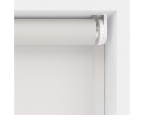 Innenrollo im Fensterrahmen
