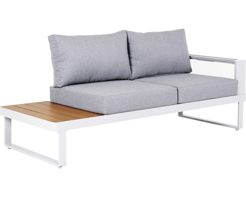 Gartenlounge mit grauen Kissen und weissem Rahmen