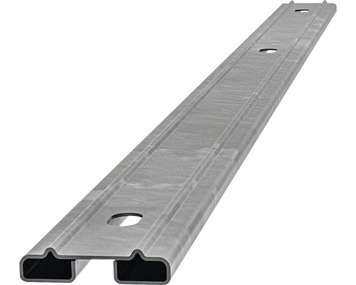 Profilé métallique avec trous de fixation