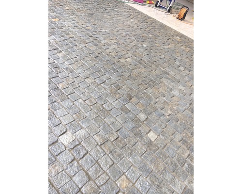 Graues Pflastersteindesign für den Aussenbereich