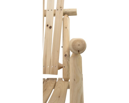 Vue détaillée d''une chaise de jardin en bois