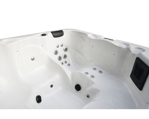 Innenansicht eines Whirlpools mit Düsen