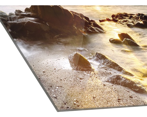 Image en verre acrylique d''un paysage côtier avec des rochers et de l''eau