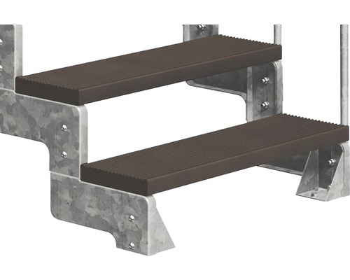 Zweistufige Treppe mit geriffelten Stufen