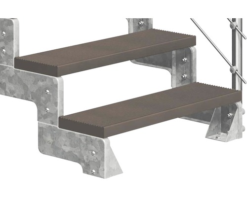 Treppe mit zwei Stufen und Metallrahmen