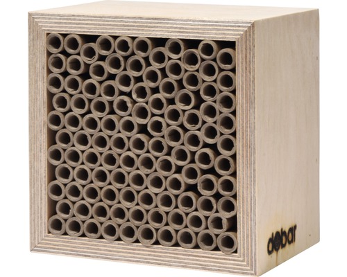 Hôtel à insectes en bois avec tubes pour la colonisation des insectes