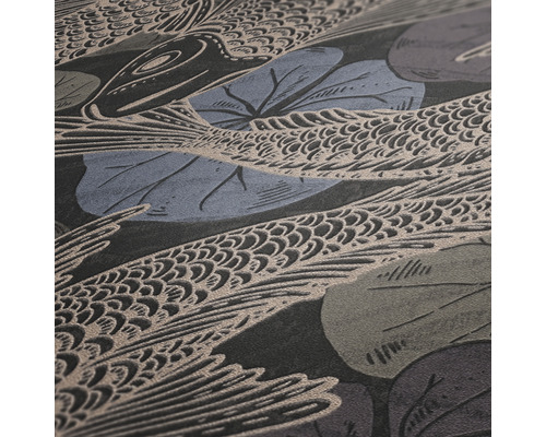 Nahaufnahme einer gemusterten Tapete mit floralen und ornamentalen Elementen