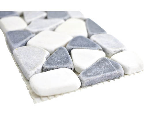 Mosaïque en pierre naturelle sur filet