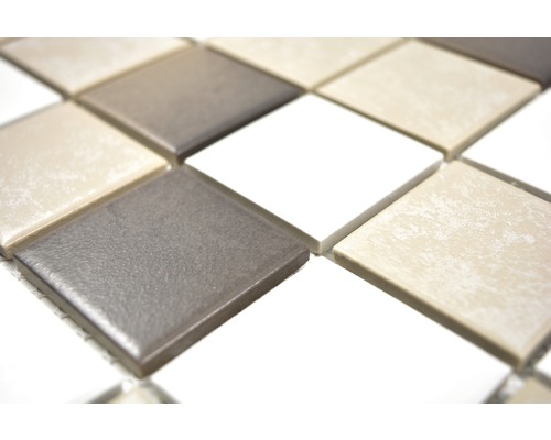 Carreaux de mosaïque avec pierres carrées