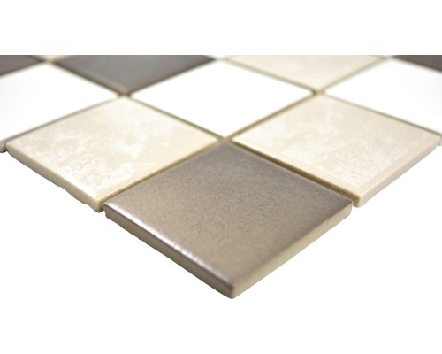 Carreaux carrés en damier