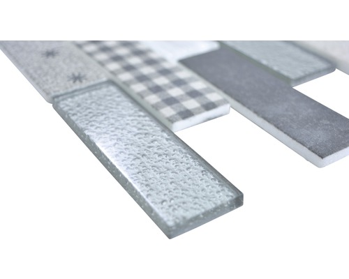 Mosaïque en verre et grès cérame avec différents motifs