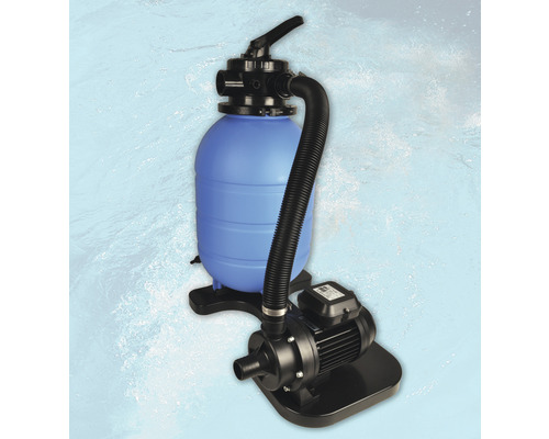 Installation de filtration à sable pour piscines avec pompe et réservoir de filtre.