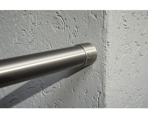 Edelstahl Handlauf an einer Wand montiert