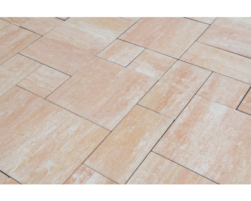 Verlegte Pflastersteine für den Aussenbereich