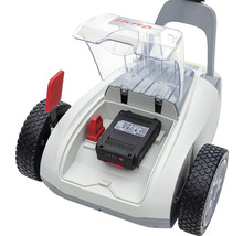 Scarificateur à batterie avec compartiment à batterie ouvert et batterie insérée