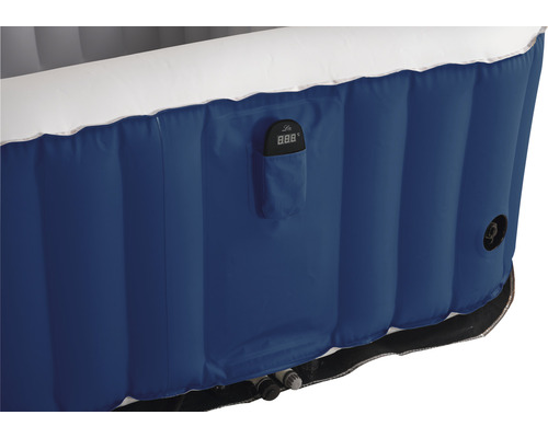 Detailansicht eines aufblasbaren Whirlpools mit digitaler Anzeige