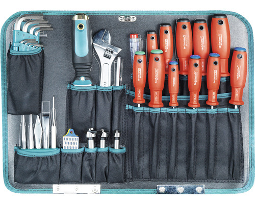 Werkzeugsatz mit Schraubenschlüsseln, Schraubendrehern und Bits in einer Werkzeugtasche