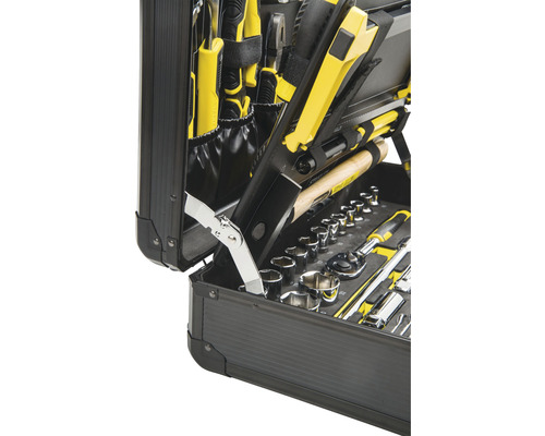 Boîte à outils ouverte avec divers outils