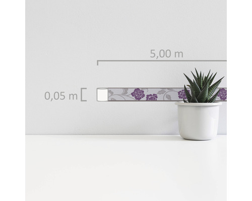 Bordure à motifs floraux, longueur 5,00 mètres et largeur 0,05 mètre