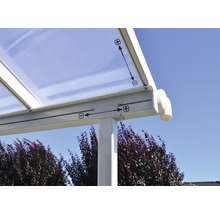 Vue détaillée d''un toit de terrasse avec des marquages pour l''adaptation de la taille.