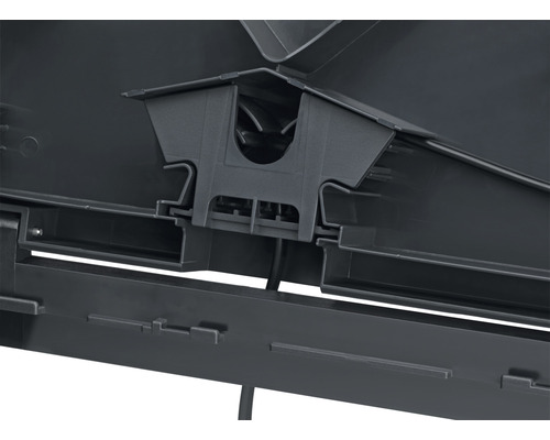 Vue détaillée d''un élément de montage pour un coffre de jardin