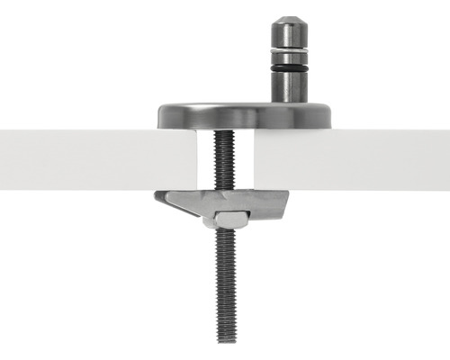 Vue détaillée d''une pince de fixation de table en métal