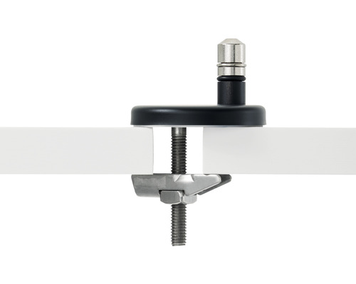 Support de table pour la fixation d''un plan de travail