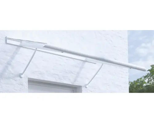 Vordach mit Trägern an einer Hauswand montiert