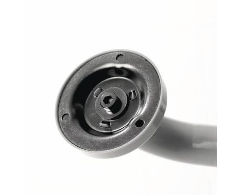 Detailaufnahme einer Halterung für einen Haltegriff mit Schraubenlöchern