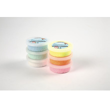 Stapelbare Behälter mit Modelliermasse für Kinder