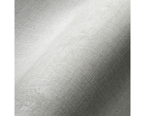 Nahaufnahme einer hellen Tapete mit leichter Textur.