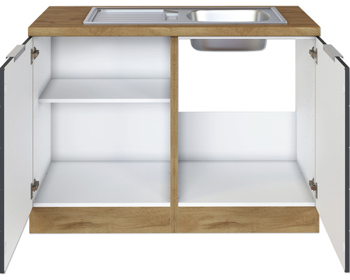 Spülenunterschrank mit offenstehenden Türen und Einlegeböden