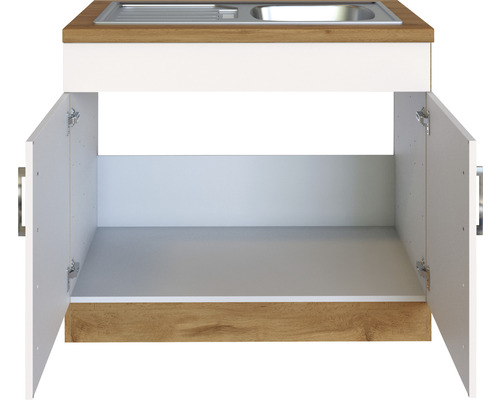 Évier de cuisine avec meuble bas ouvert