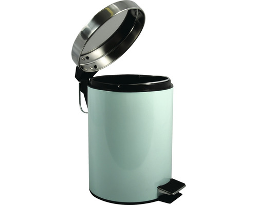 Treteimer mit offenem Deckel