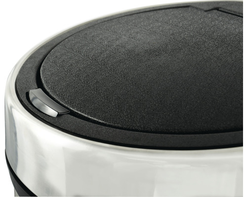 Vue détaillée d''un couvercle de poubelle avec mécanisme d''ouverture