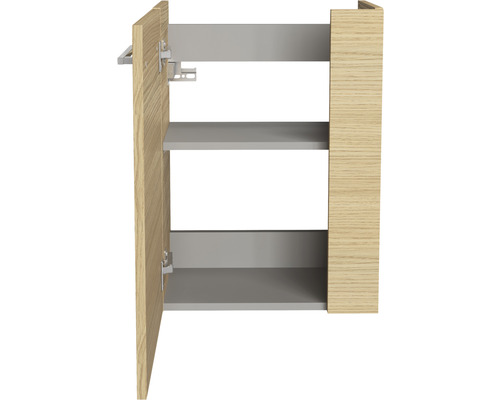 Offener Küchenunterschrank mit zwei Regalböden