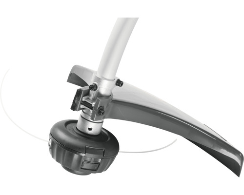 Gros plan d''un coupe-bordure avec fil de coupe et dispositif de protection.