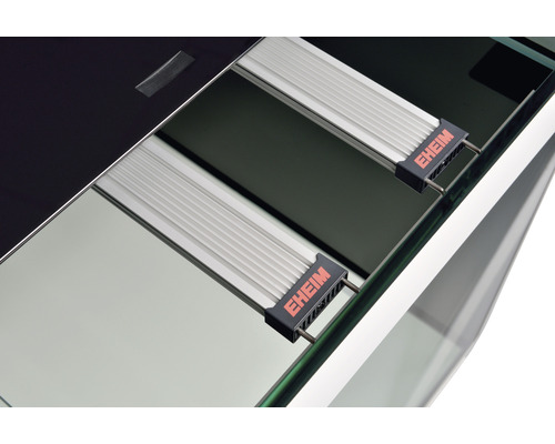 Detailansicht eines Aquariums mit Eheim Beleuchtung