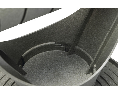 Detailaufnahme eines Kaminofens aus Gusseisen