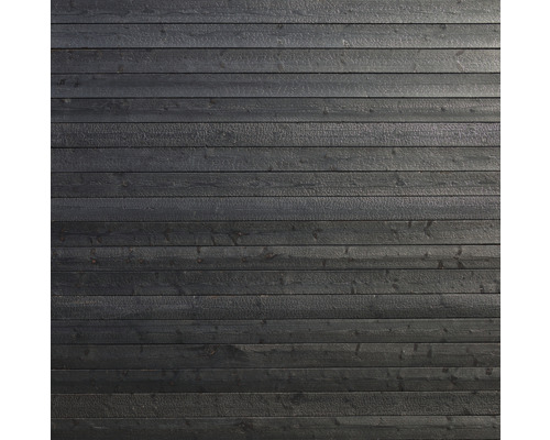 Holzfassade mit horizontalen Brettern