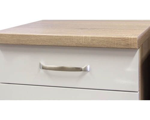 Gros plan d''une armoire avec tiroirs et poignée