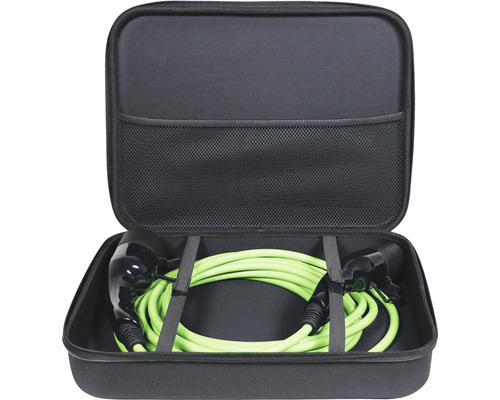 Elektroauto Ladekabel in schwarzer Tragetasche