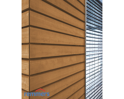 Façade en bois avec stores