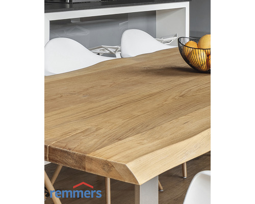 Esstisch aus Holz mit Metallbeinen und Obstschale