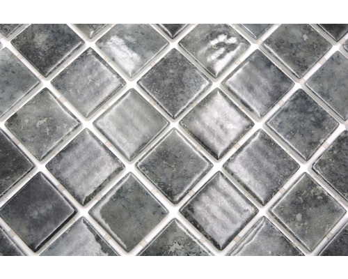 Carreau de mosaïque avec motif carré