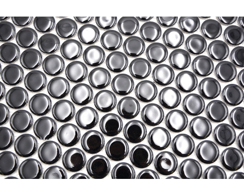 Mosaïque avec des pierres rondes et brillantes