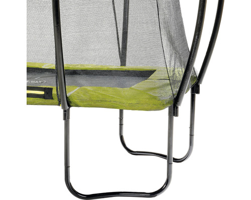 Vue détaillée d''un trampoline de jardin avec filet de sécurité et structure des pieds