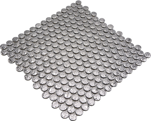 Mosaïque avec éléments ronds argentés