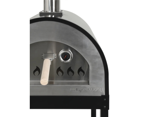 Detailansicht eines Pizzaofens aus Edelstahl mit Temperaturanzeige und Holzgriff